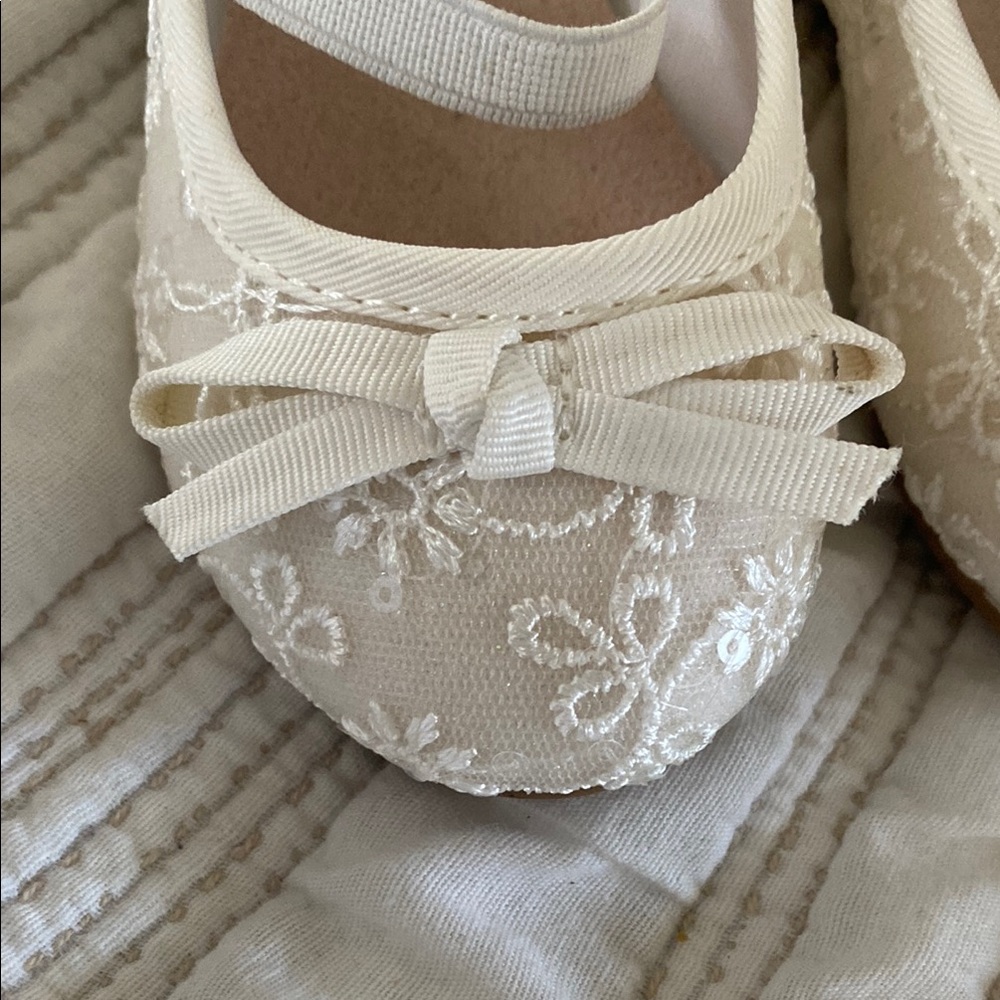 Jumping Beans Kids Cream Ballet Flats - Picture 4 of 4